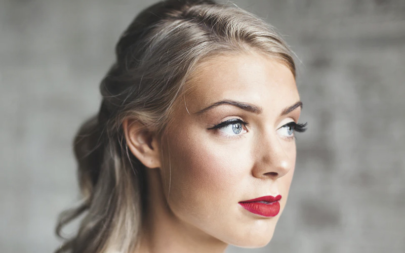 Extra-Long Eyebrows